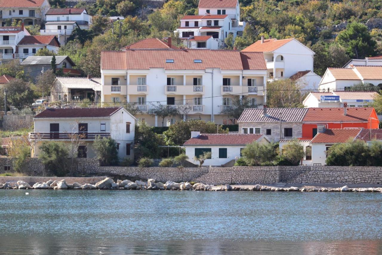 Apartments And Rooms By The Sea Vinjerac, Zadar - 3248 ภายนอก รูปภาพ