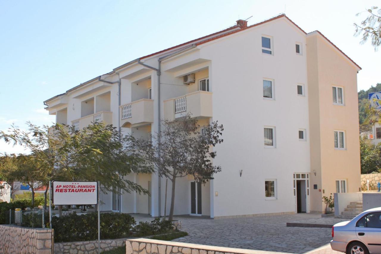 Apartments And Rooms By The Sea Vinjerac, Zadar - 3248 ภายนอก รูปภาพ