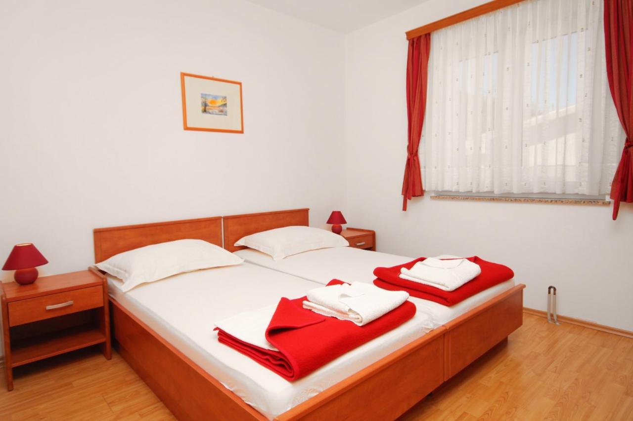 Apartments And Rooms By The Sea Vinjerac, Zadar - 3248 ภายนอก รูปภาพ