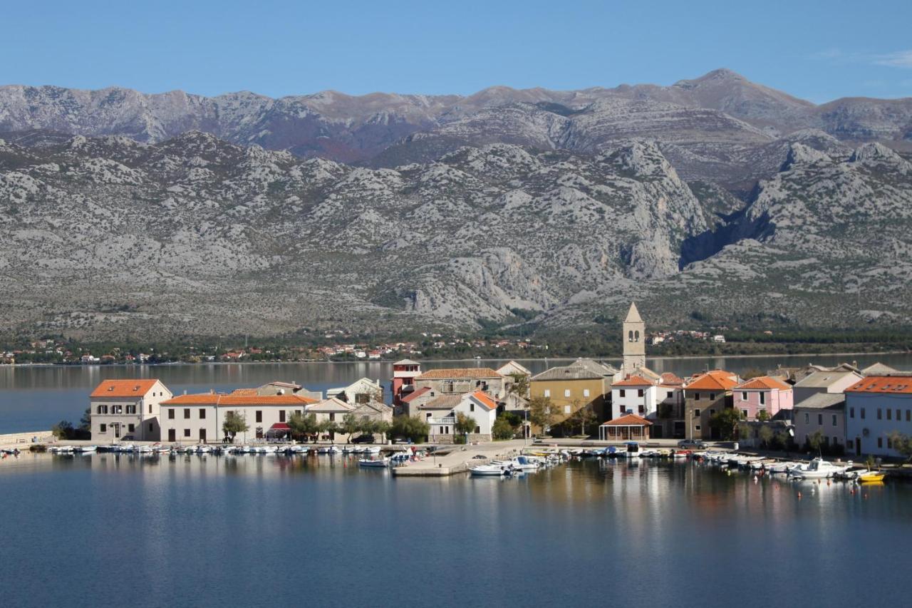 Apartments And Rooms By The Sea Vinjerac, Zadar - 3248 ภายนอก รูปภาพ